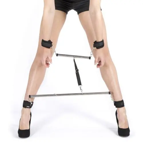 Fetish Fantasy 24 Inch Spreader Bar and Handcuff Set Fetish Fantasy 24 Inch Spreader Bar and Handcuff Set