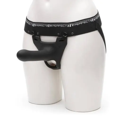 Perfect Fit Zoro Strap-On Kit with Silicone Dildo 6.5 Inch Perfect Fit Zoro Strap-On Kit with Silicone Dildo 6.5 Inch